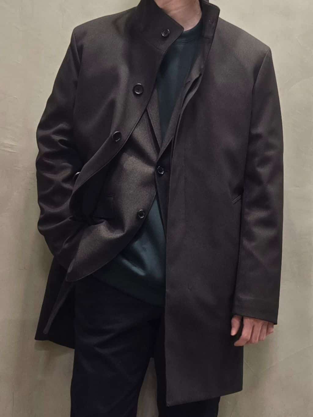 白木駆さんの「TAKEO KIKUCHI｜【オフィスカジュアル対応】ドレス チノパンツ」を使ったコーディネート