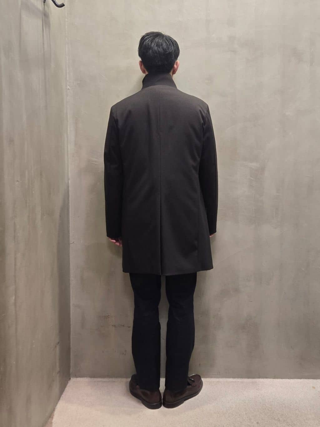白木駆さんの「TAKEO KIKUCHI｜【オフィスカジュアル対応】ドレス チノパンツ」を使ったコーディネート