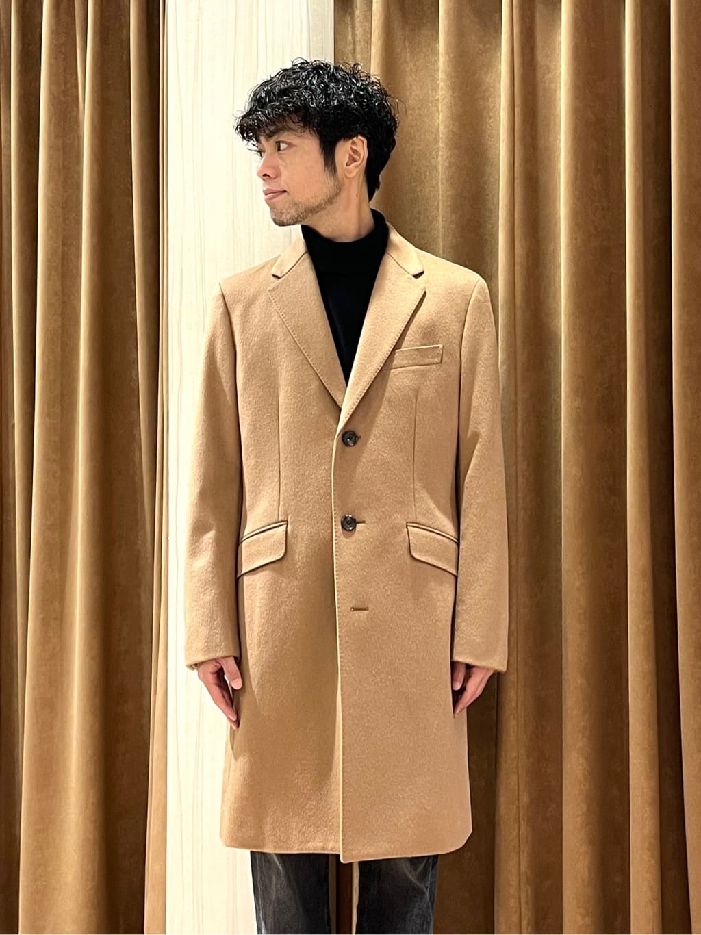 URAさんの「TAKEO KIKUCHI｜ウールカシミヤブレンド チェスターコート」を使ったコーディネート