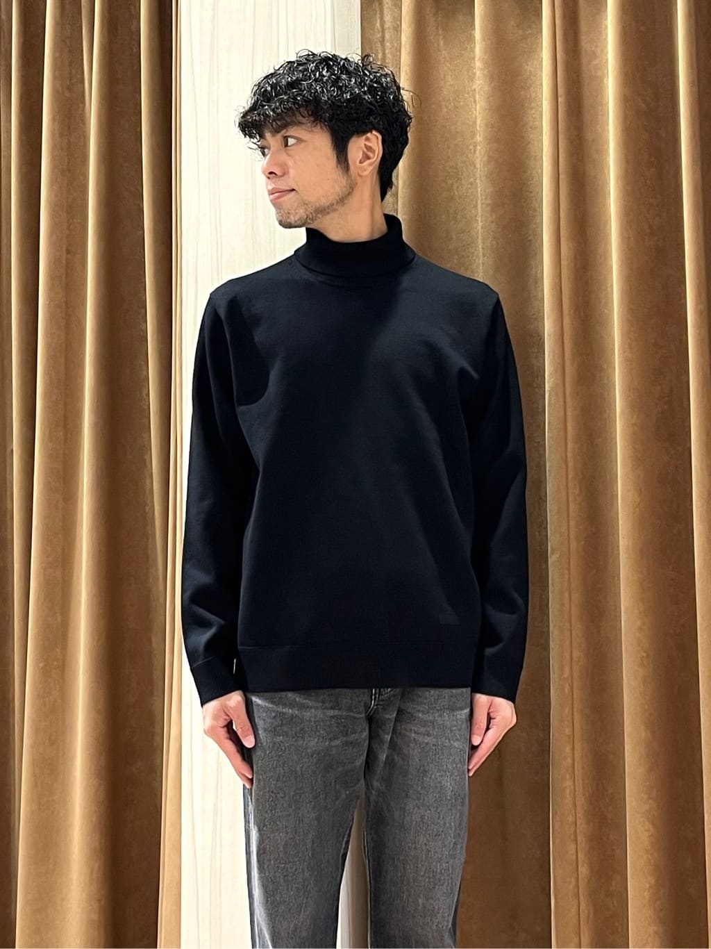 URAさんの「TAKEO KIKUCHI｜ウールカシミヤブレンド チェスターコート」を使ったコーディネート