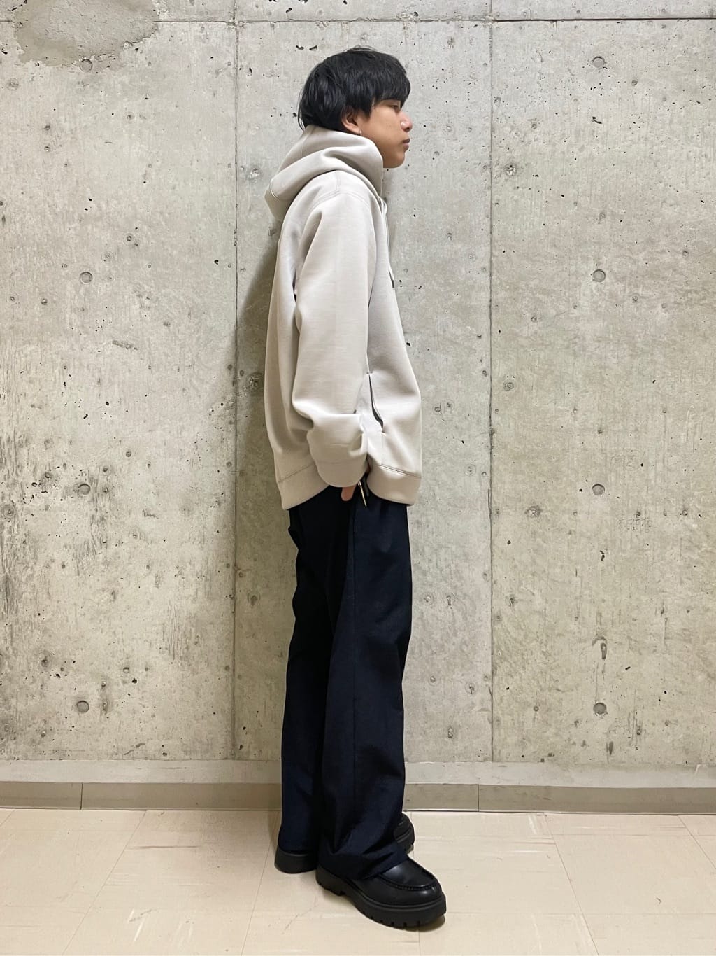 すずきさんの「TAKEO KIKUCHI｜【Sサイズ～】エアダン プルオーバー パーカ」を使ったコーディネート