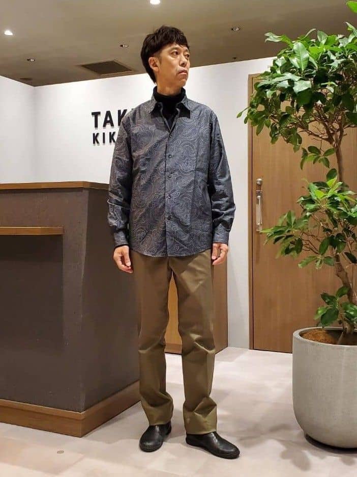 ishidaさんの「TAKEO KIKUCHI｜【オフィスカジュアル対応】ドレス チノパンツ」を使ったコーディネート