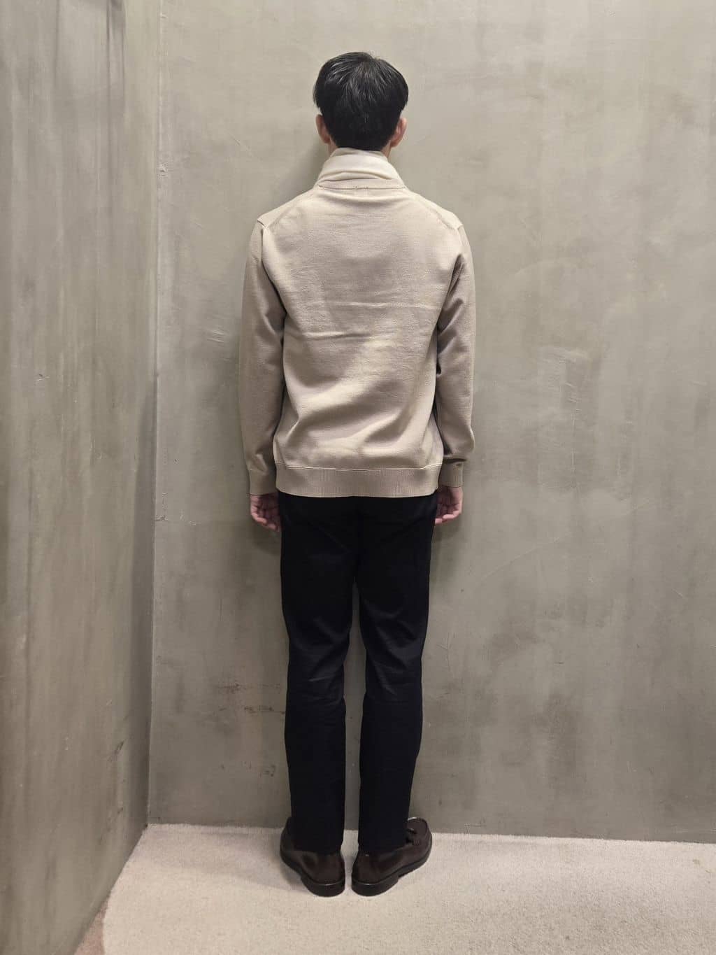 白木駆さんの「TAKEO KIKUCHI｜【オフィスカジュアル対応】ドレス チノパンツ」を使ったコーディネート