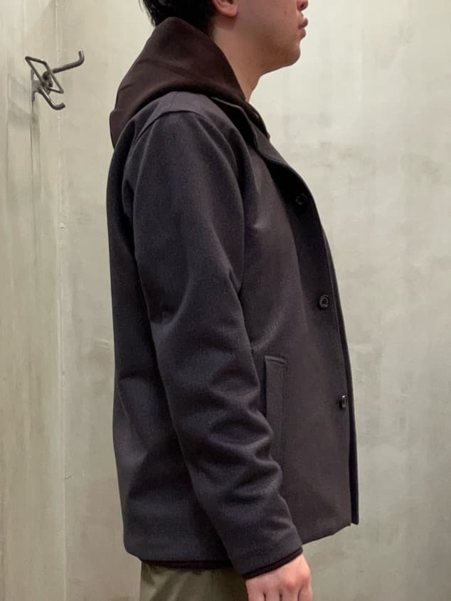 コウノ モトヤさんの「TAKEO KIKUCHI｜【DOWN FABRIC】ダウンファブリック スタンドカラーブルゾン」を使ったコーディネート