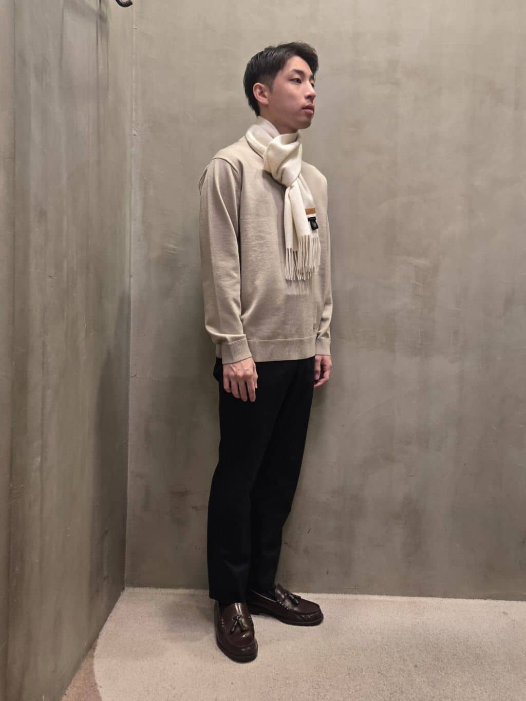 白木駆さんの「TAKEO KIKUCHI｜【オフィスカジュアル対応】ドレス チノパンツ」を使ったコーディネート