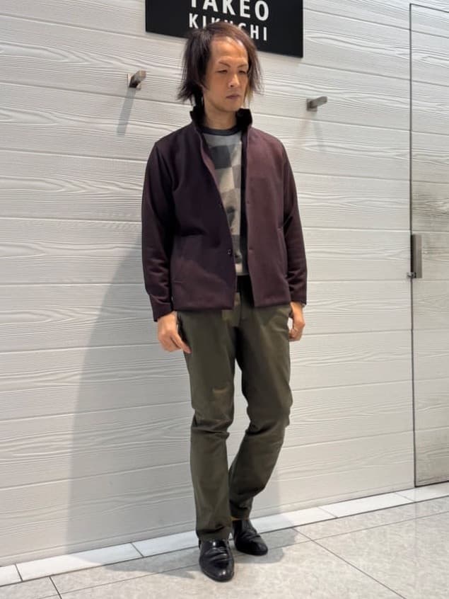 井出恭輔さんの「TAKEO KIKUCHI｜【DOWN FABRIC】ダウンファブリック スタンドカラーブルゾン」を使ったコーディネート