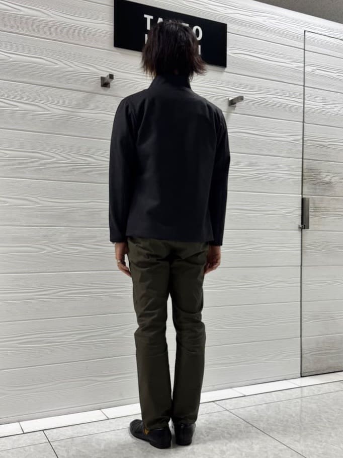 井出恭輔さんの「TAKEO KIKUCHI｜【DOWN FABRIC】ダウンファブリック スタンドカラーブルゾン」を使ったコーディネート