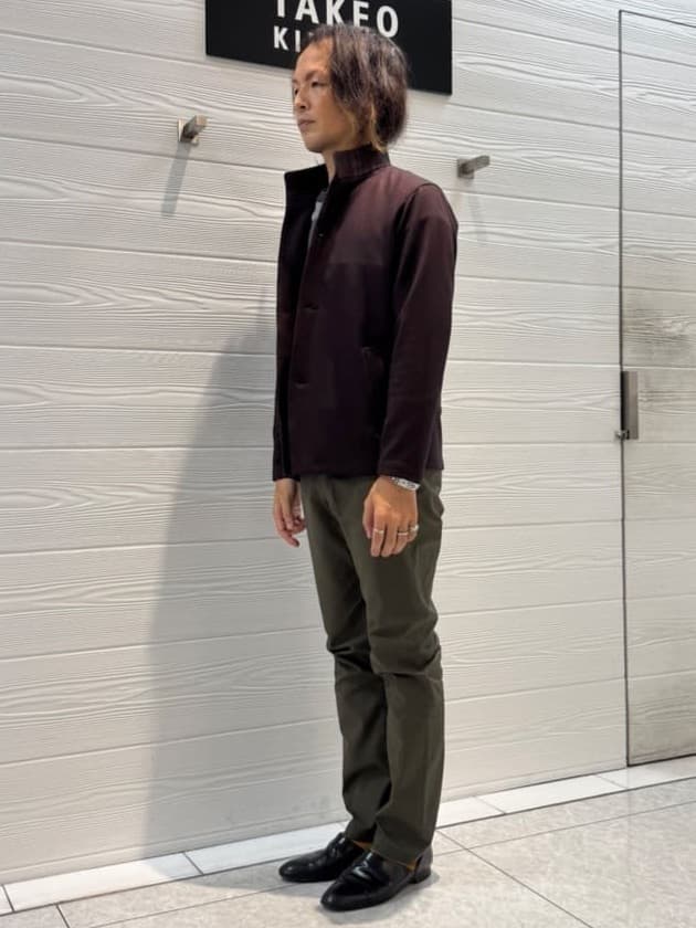井出恭輔さんの「TAKEO KIKUCHI｜【DOWN FABRIC】ダウンファブリック スタンドカラーブルゾン」を使ったコーディネート