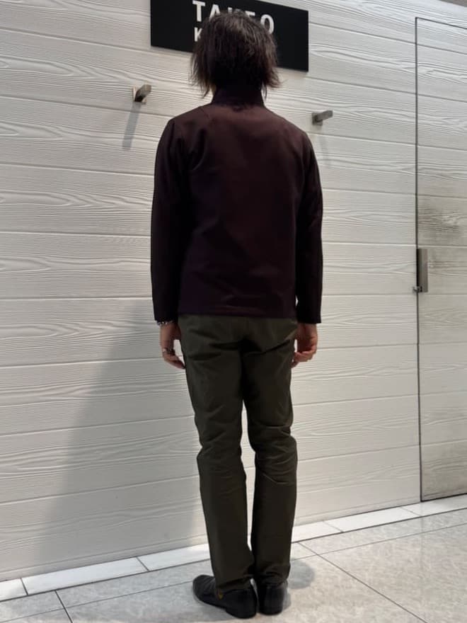 井出恭輔さんの「TAKEO KIKUCHI｜【DOWN FABRIC】ダウンファブリック スタンドカラーブルゾン」を使ったコーディネート