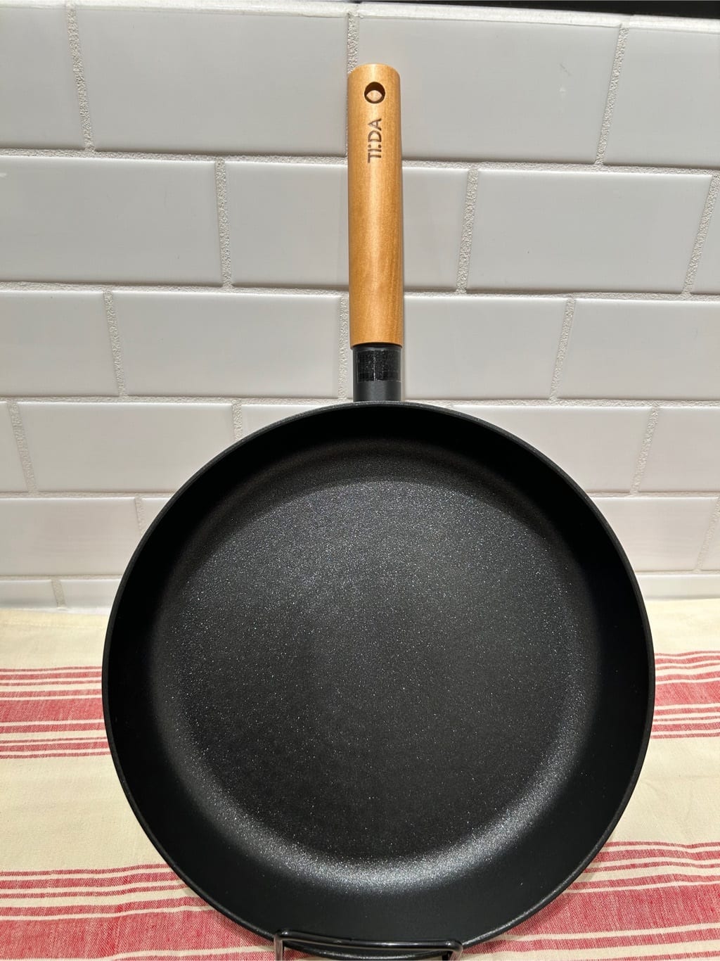 たかともさんの「212 KITCHEN STORE｜チタン＆ダイヤモンドＷコーティング マルチパン28cm GY ＜TI：DA ティーダ＞」を使ったコーディネート