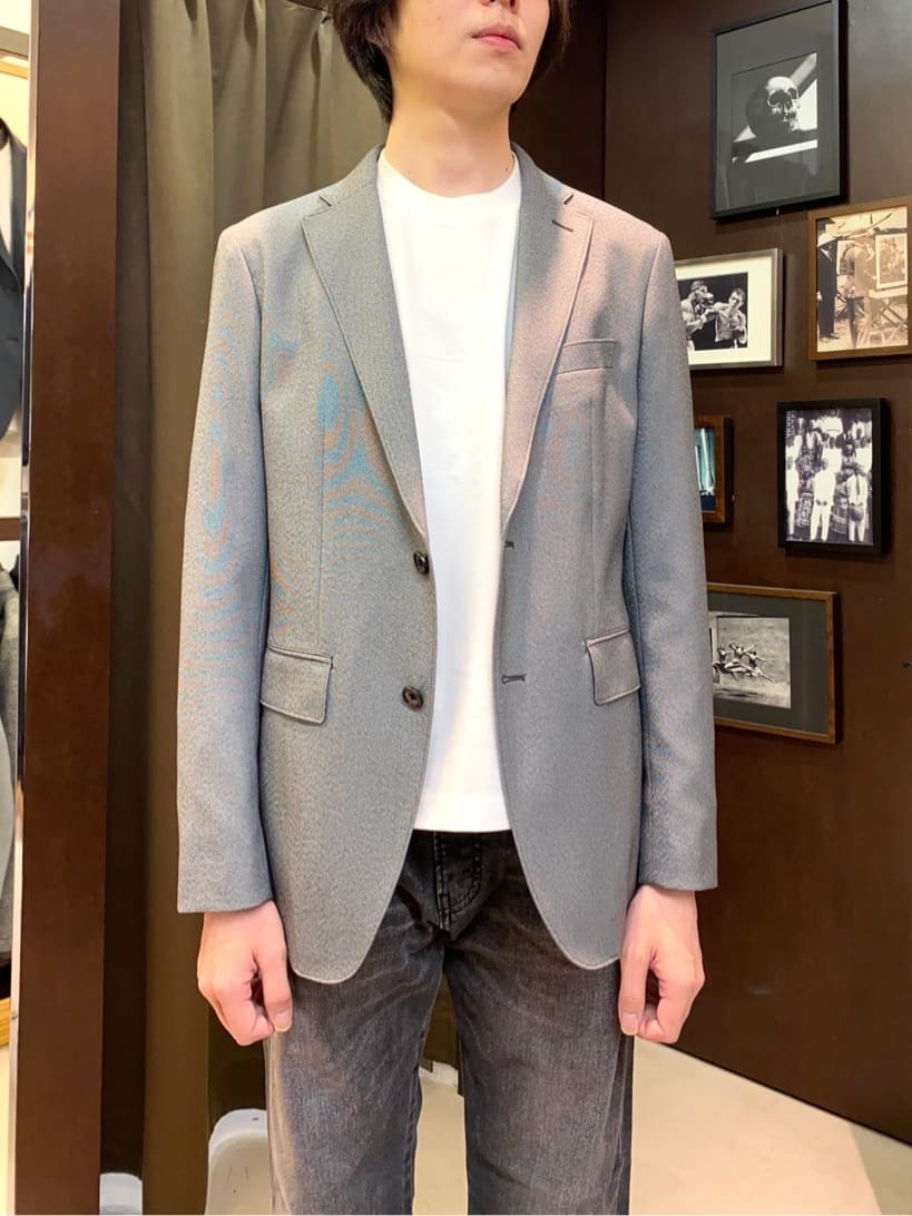 コバヤシさんの「TAKEO KIKUCHI｜【モンスターストレッチ】日本製 ウォッシュド デニムパンツ」を使ったコーディネート
