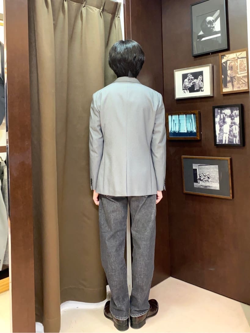 コバヤシさんの「TAKEO KIKUCHI｜【モンスターストレッチ】日本製 ウォッシュド デニムパンツ」を使ったコーディネート