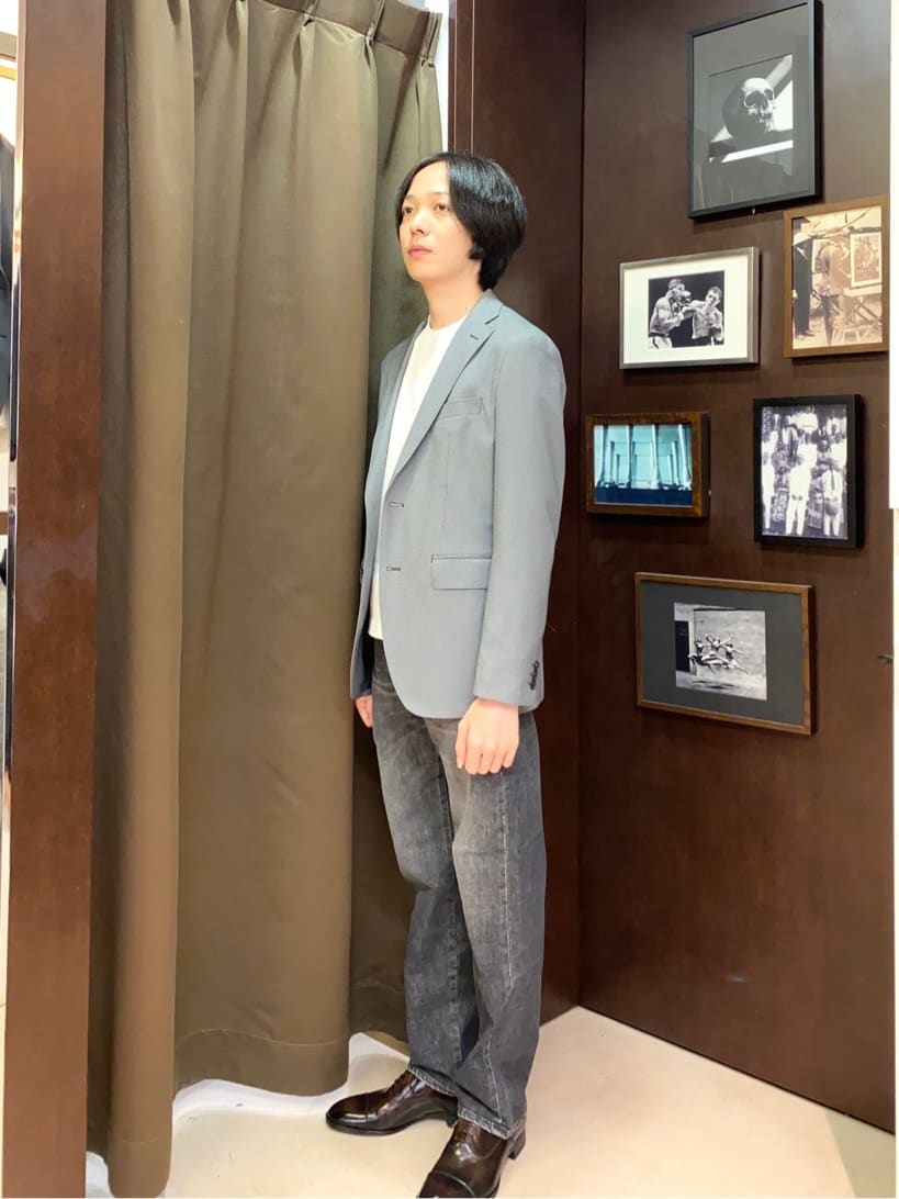 コバヤシさんの「TAKEO KIKUCHI｜【モンスターストレッチ】日本製 ウォッシュド デニムパンツ」を使ったコーディネート
