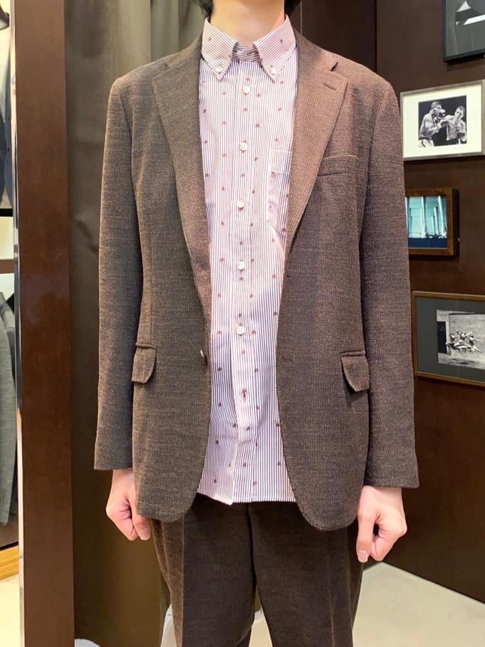 コバヤシさんの「TAKEO KIKUCHI｜ハットモチーフ ジャカード ストライプ シャツ」を使ったコーディネート