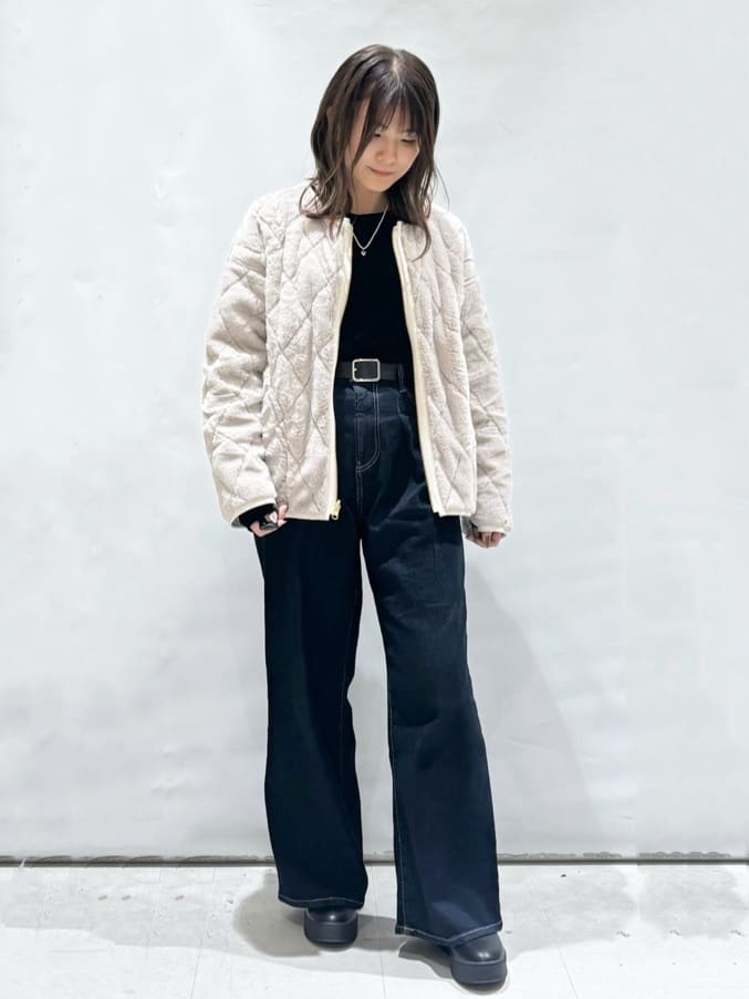 まみさんの「OPAQUE.CLIP｜スクエアバックルワイドベルト」を使ったコーディネート