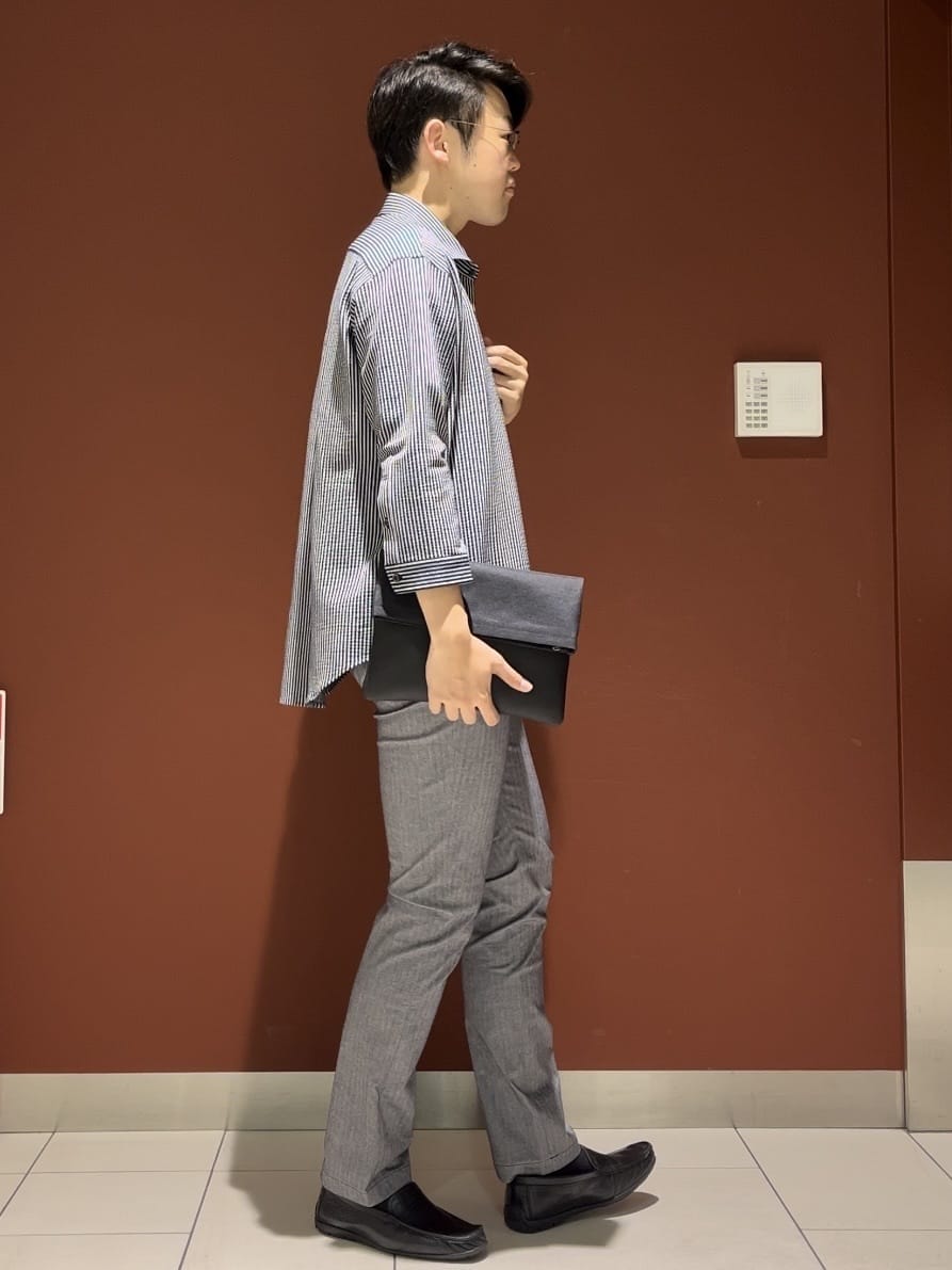 ジュンさんの「TAKEO KIKUCHI｜【Made in JAPAN】播州織 ヘリンボン ストレート パンツ」を使ったコーディネート