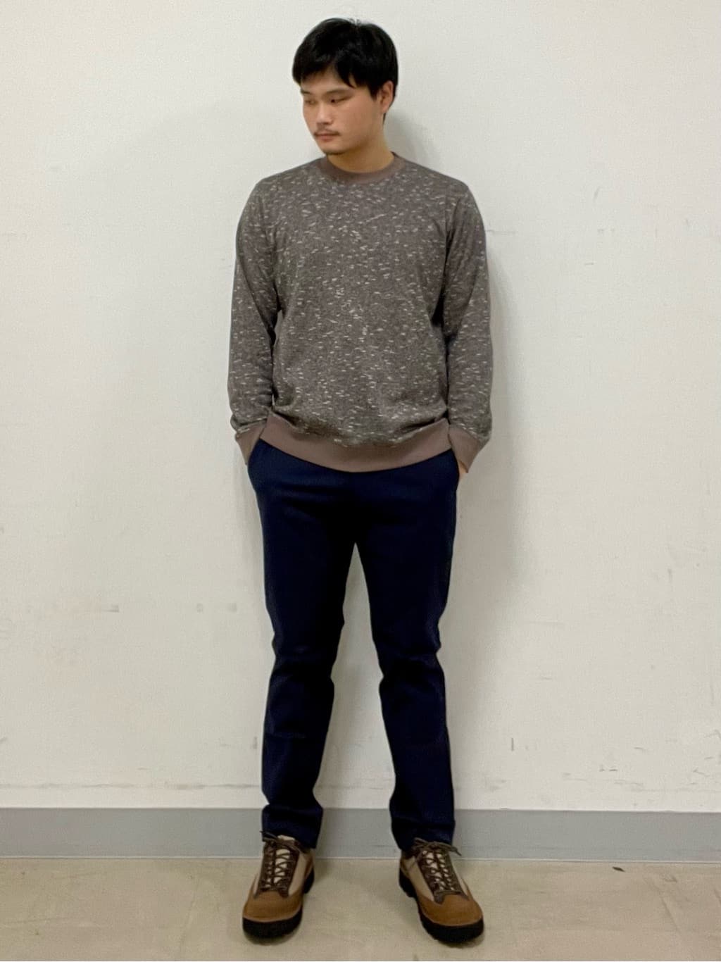 中村さんの「TAKEO KIKUCHI｜【Made in JAPAN】播州織 ヘリンボン ストレート パンツ」を使ったコーディネート
