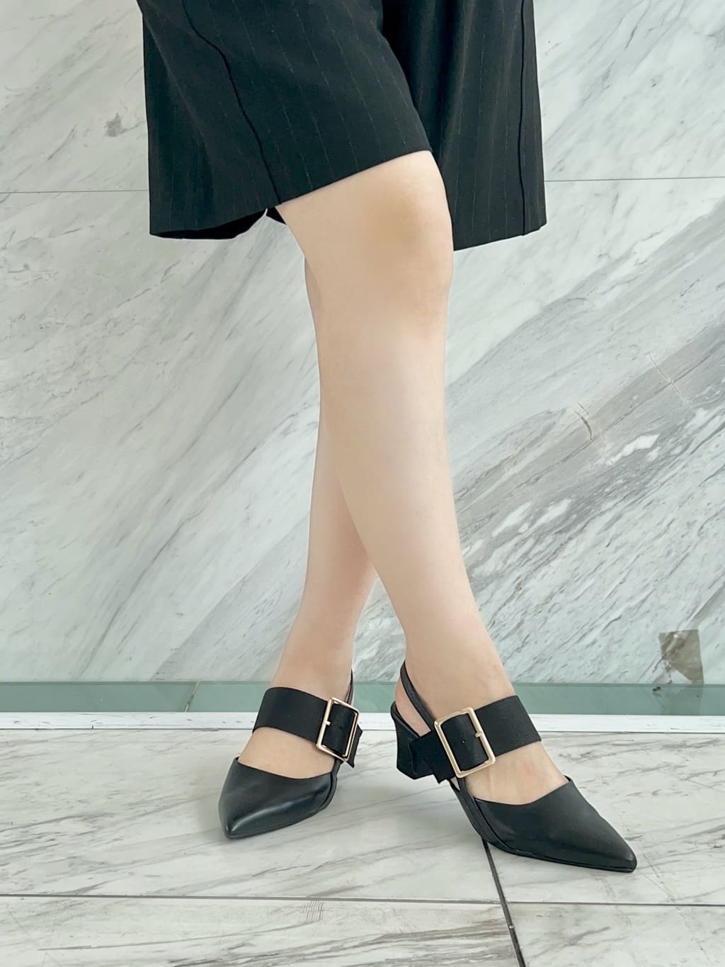ayaさんの「ESPERANZA｜バックルベルトバックストラップパンプス」を使ったコーディネート