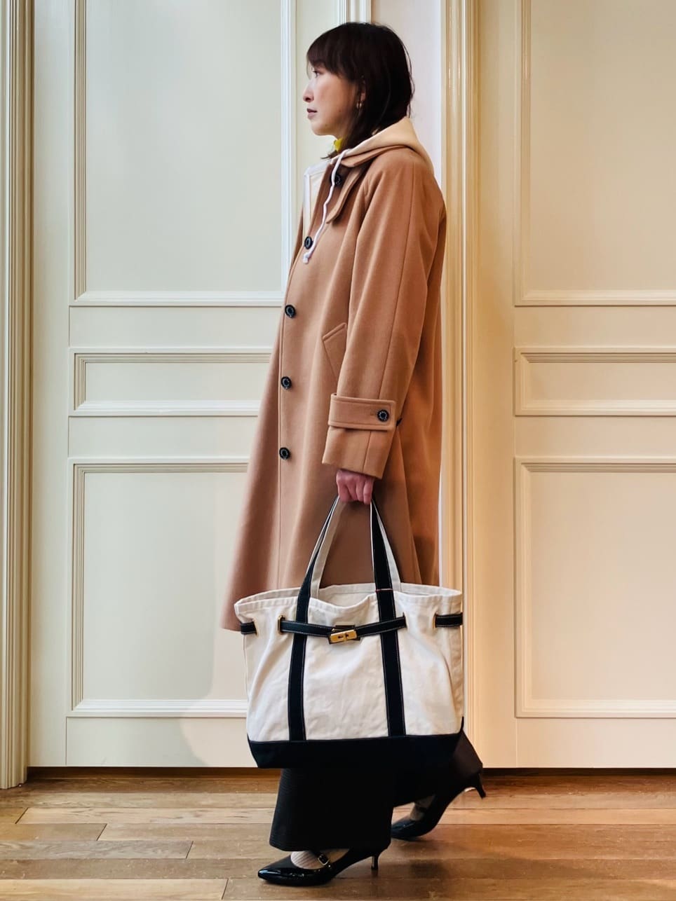 TSUKUIさんの「DRESSTERIOR｜◆【大人百花冬号掲載　モデル美香さん着用】Super110sウールAラインステンカラーコート」を使ったコーディネート