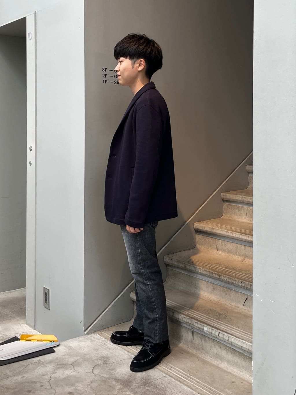 Namikiさんの「TAKEO KIKUCHI｜【モンスターストレッチ】日本製 ウォッシュド デニムパンツ」を使ったコーディネート