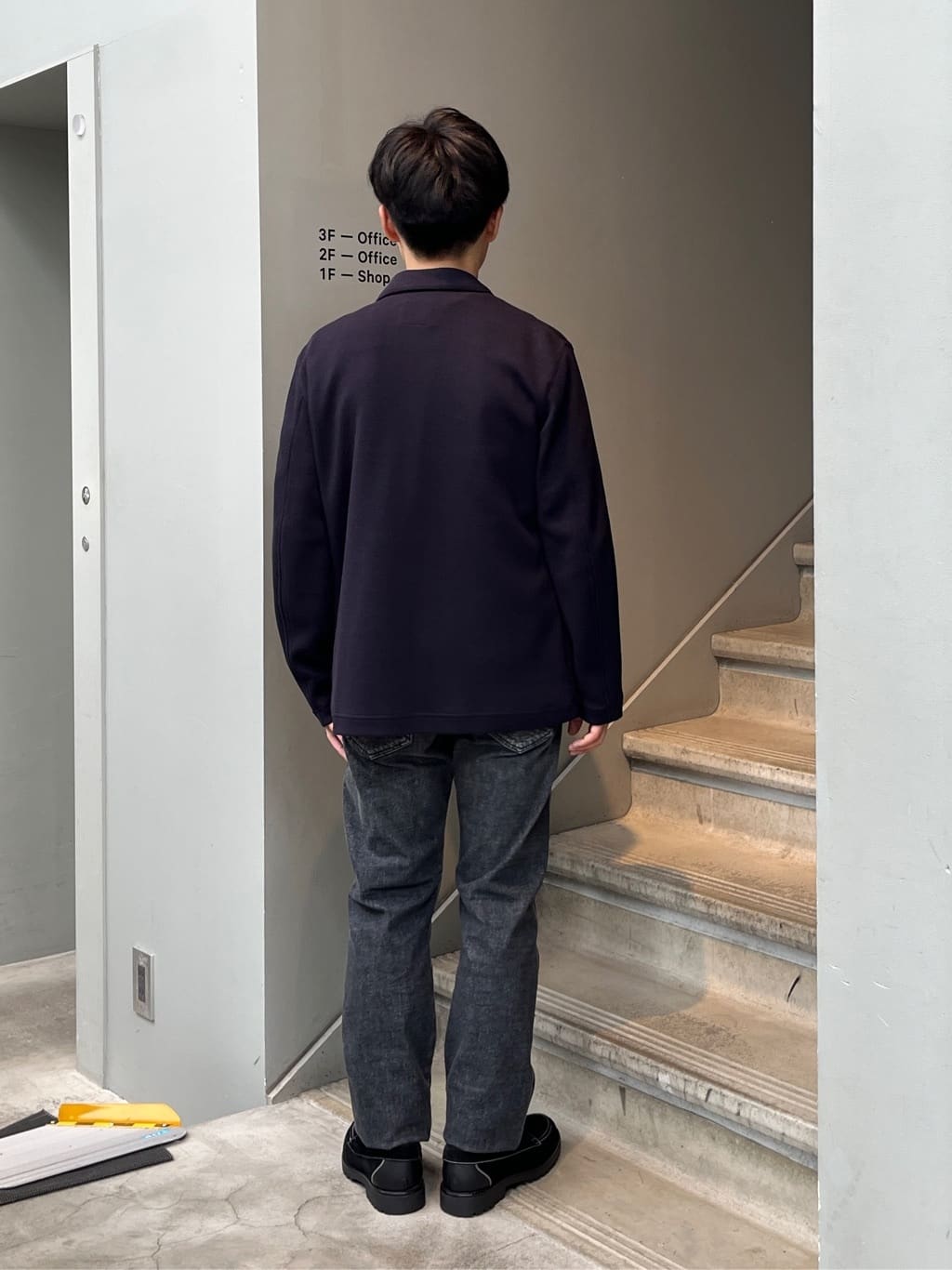 Namikiさんの「TAKEO KIKUCHI｜【モンスターストレッチ】日本製 ウォッシュド デニムパンツ」を使ったコーディネート