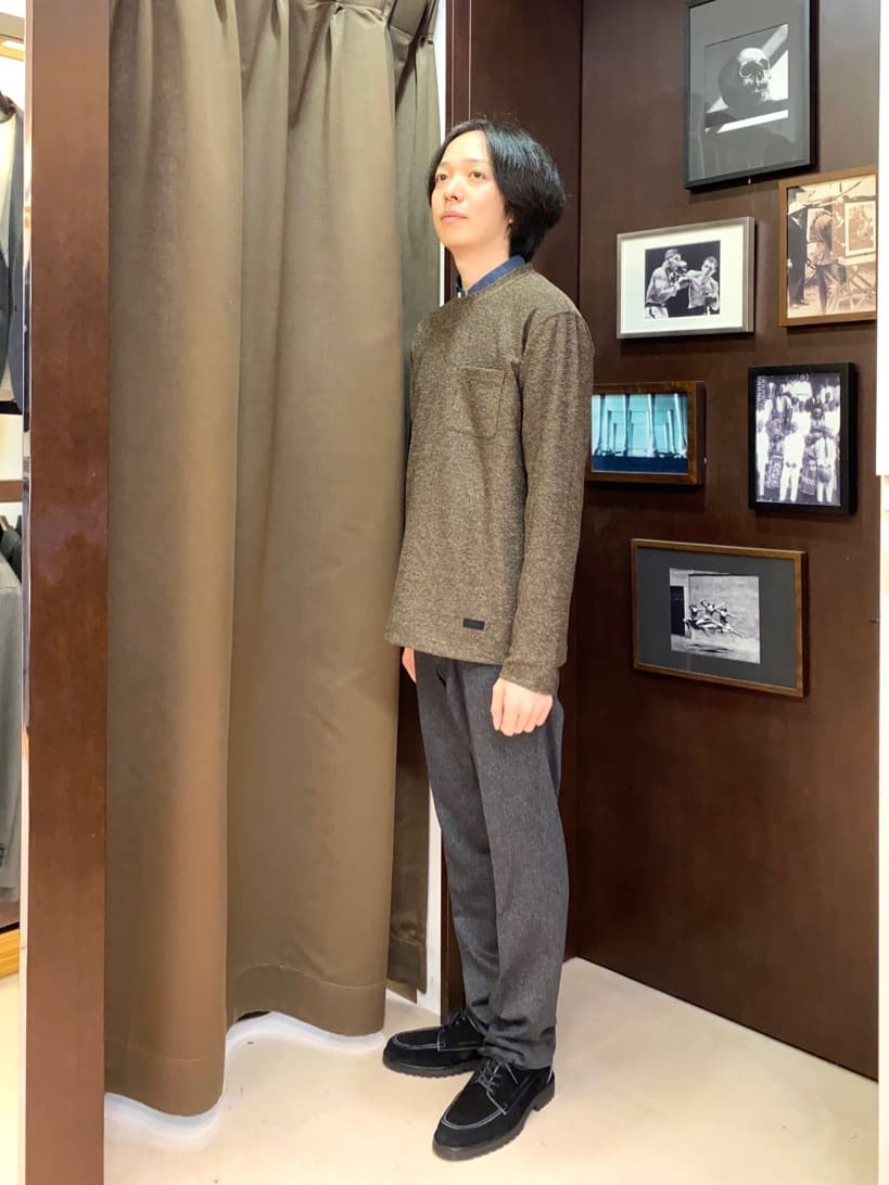 コバヤシさんの「TAKEO KIKUCHI｜【ONOFF対応】TRダブルニット ストレッチパンツ」を使ったコーディネート