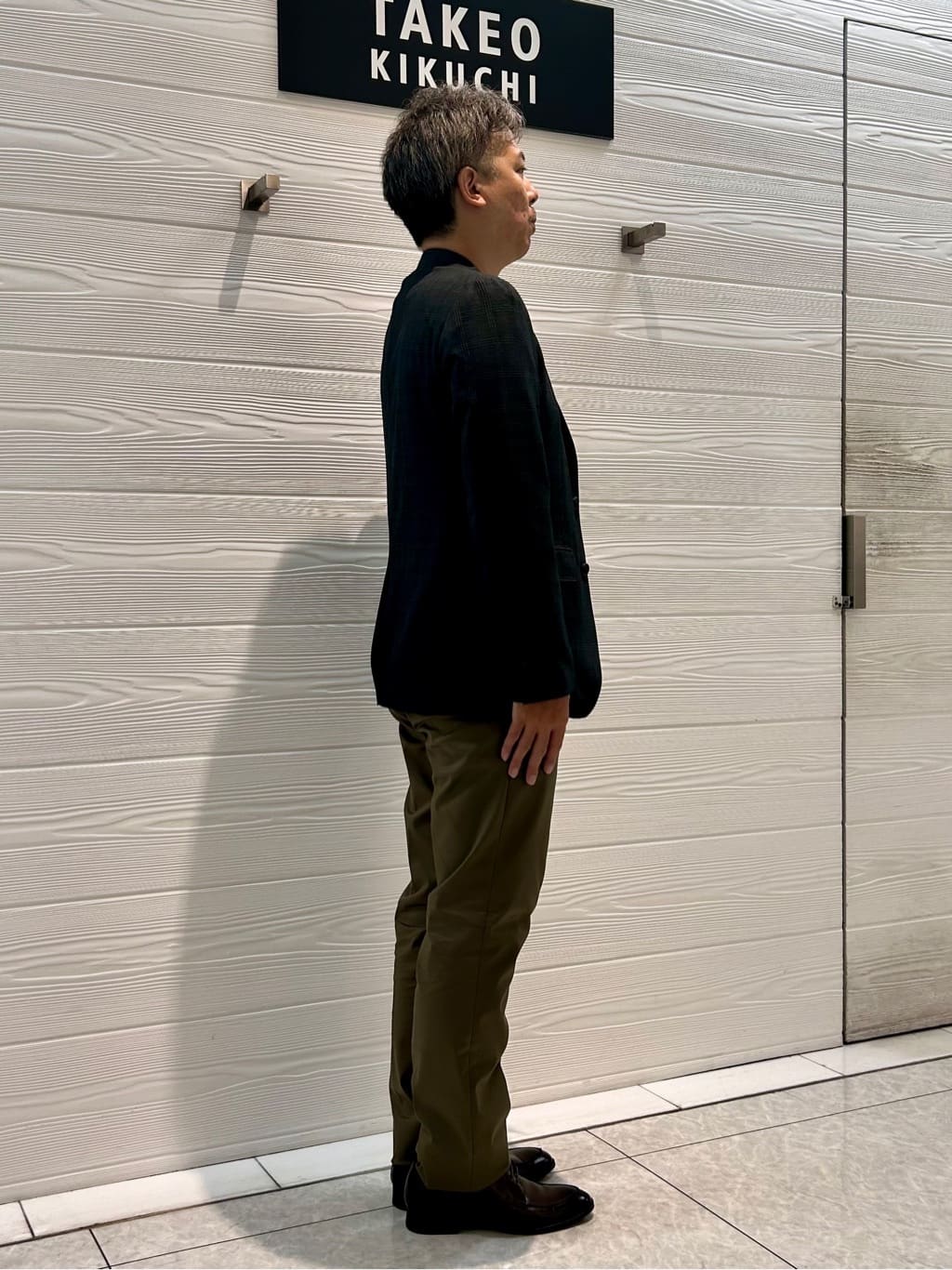 すーさんの「TAKEO KIKUCHI｜【オフィスカジュアル対応】ドレス チノパンツ」を使ったコーディネート