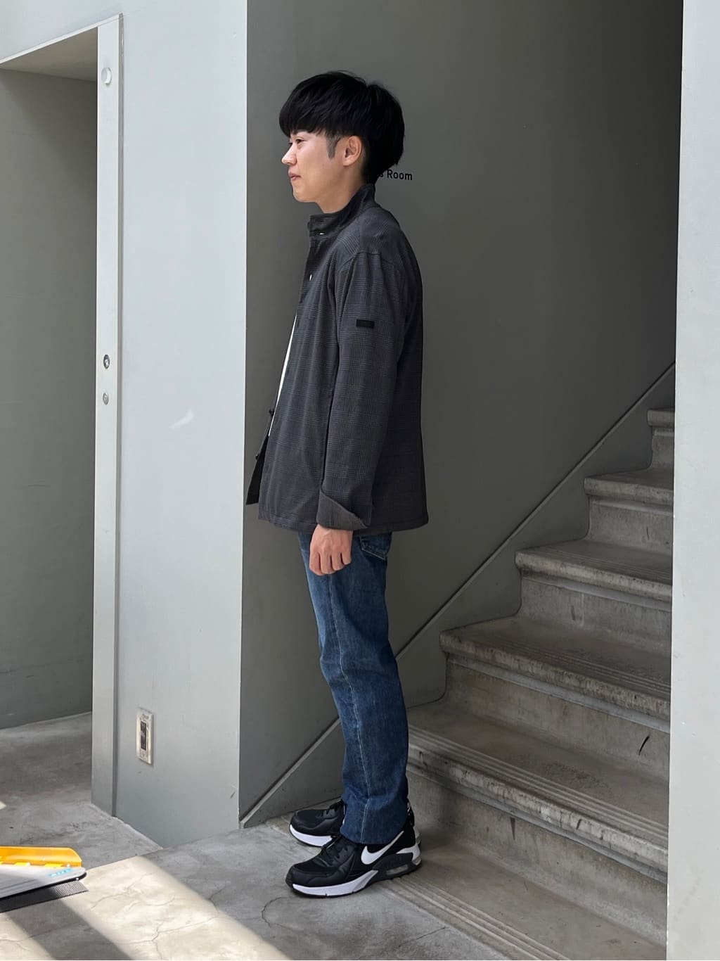 Namikiさんの「TAKEO KIKUCHI｜【モンスターストレッチ】日本製 ウォッシュド デニムパンツ」を使ったコーディネート