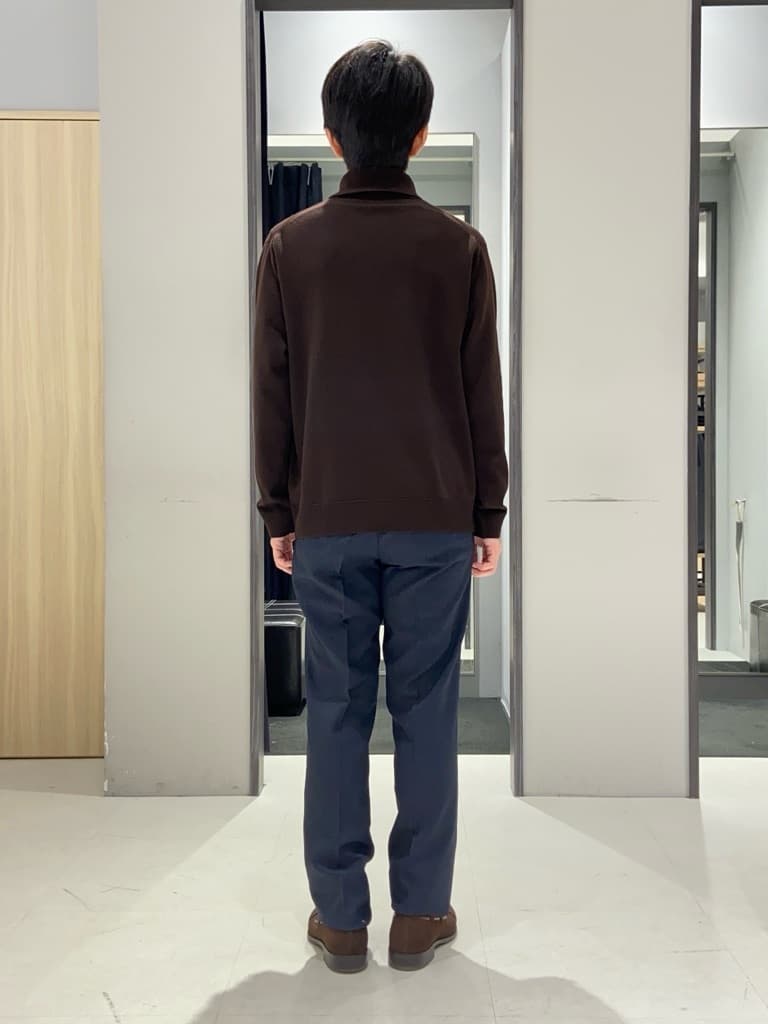 わいずみさんの「TAKEO KIKUCHI｜フルベジタンニンレザー バックパック」を使ったコーディネート