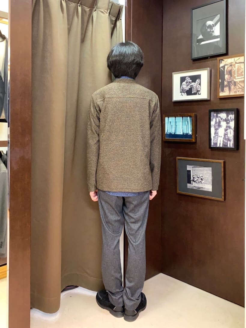 コバヤシさんの「TAKEO KIKUCHI｜【ONOFF対応】TRダブルニット ストレッチパンツ」を使ったコーディネート