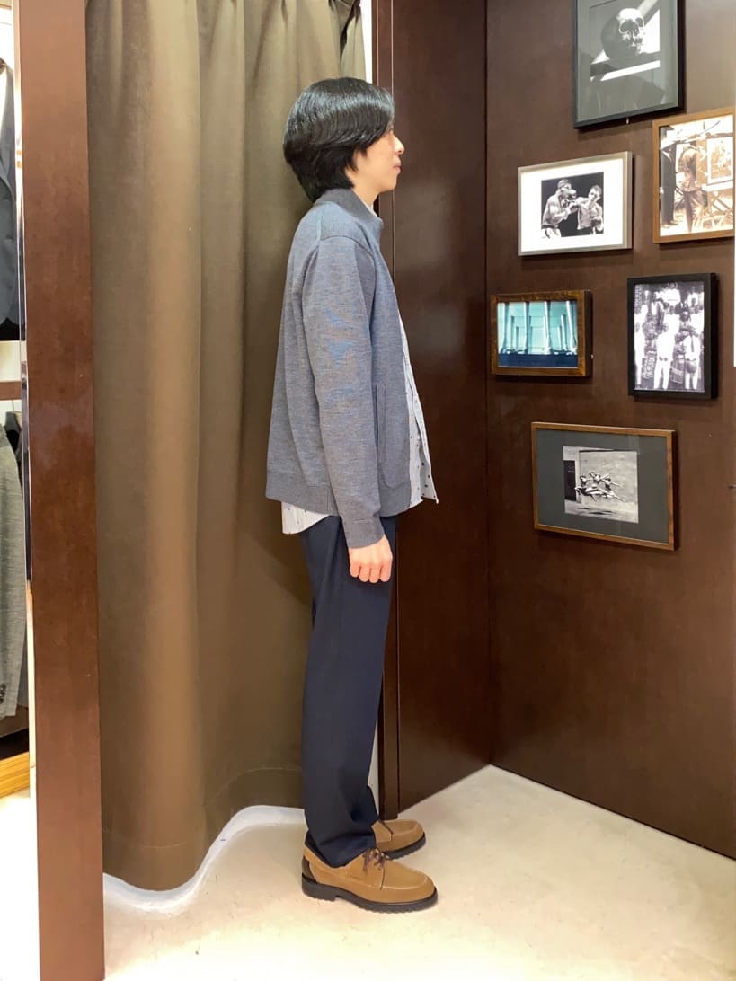 コバヤシさんの「TAKEO KIKUCHI｜ハットモチーフ ジャカード ストライプ シャツ」を使ったコーディネート
