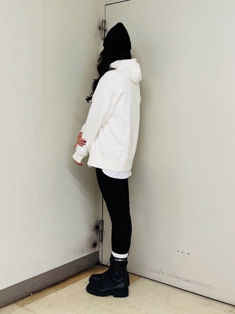 iwさんの「TAKEO KIKUCHI｜ラスタウォーカーニットCAP」を使ったコーディネート