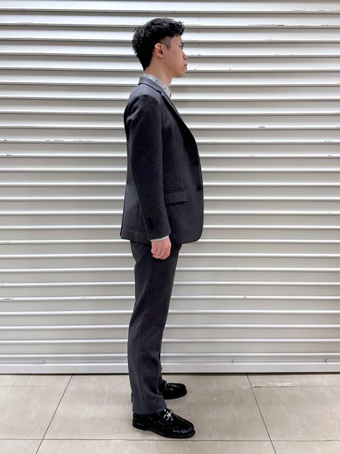イッシーさんの「TAKEO KIKUCHI｜【DOWN FABRIC】ダウンファブリック ドレスパンツ / セットアップ対応」を使ったコーディネート