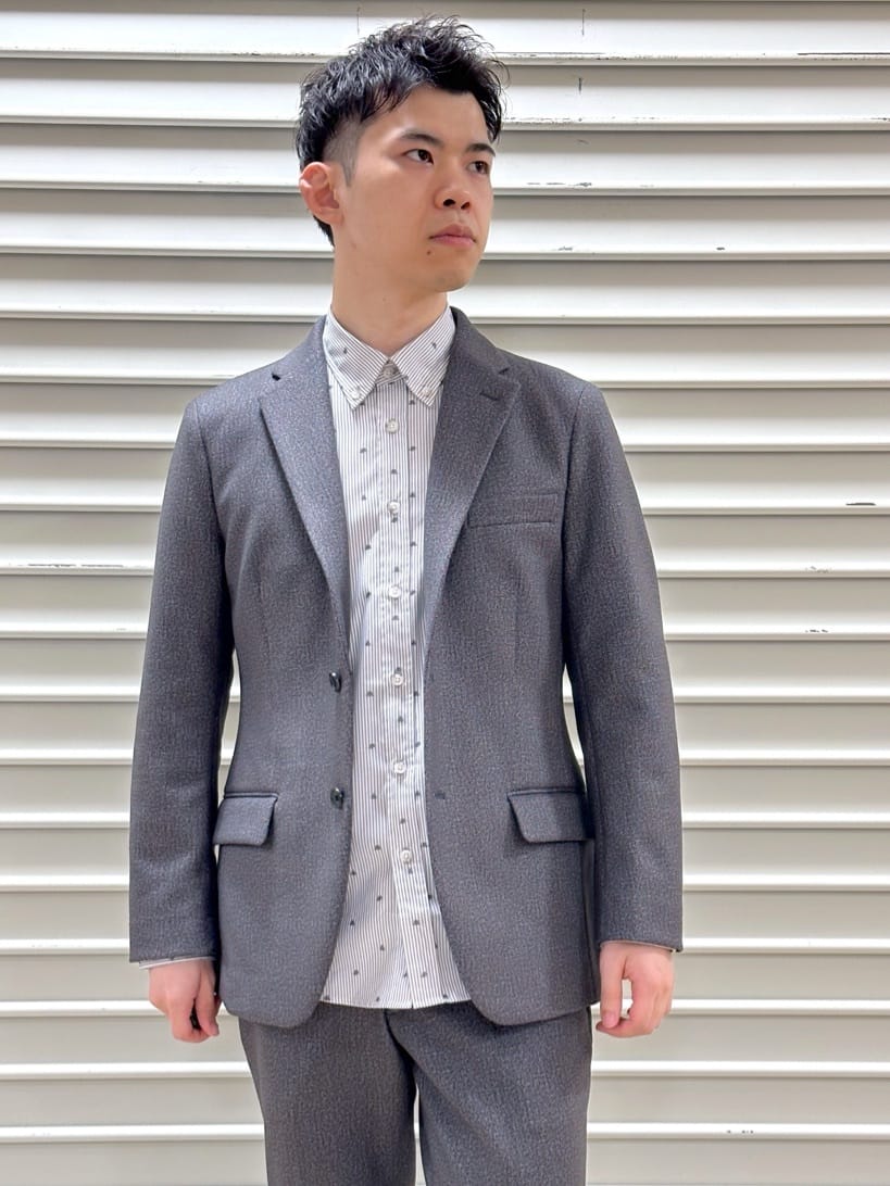 イッシーさんの「TAKEO KIKUCHI｜【DOWN FABRIC】ダウンファブリック ドレスパンツ / セットアップ対応」を使ったコーディネート