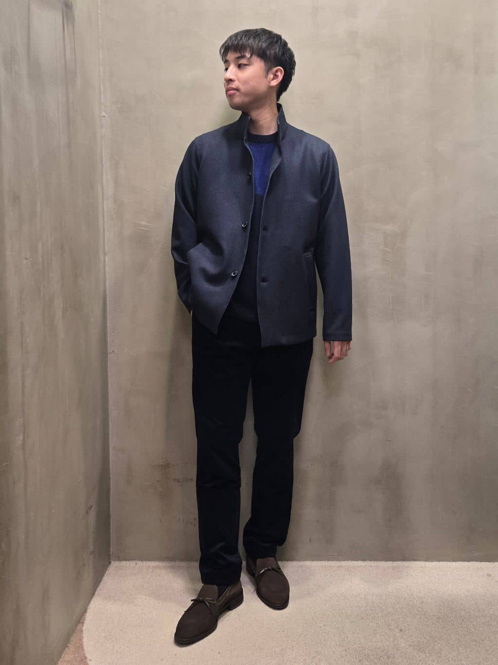 白木駆さんの「TAKEO KIKUCHI｜【DOWN FABRIC】ダウンファブリック スタンドカラーブルゾン」を使ったコーディネート