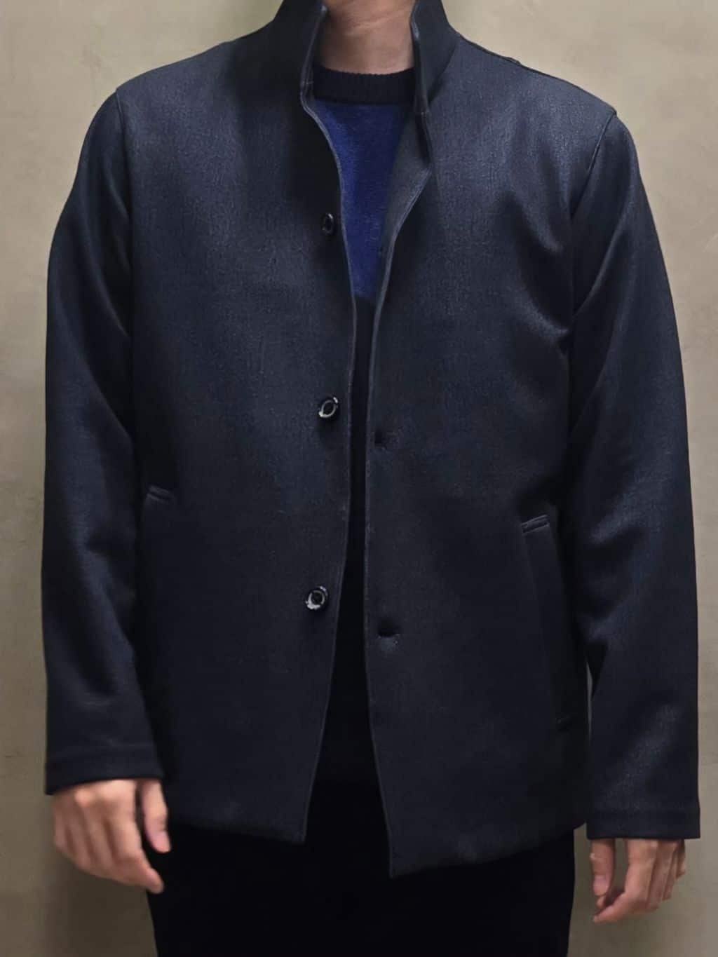 白木駆さんの「TAKEO KIKUCHI｜【DOWN FABRIC】ダウンファブリック スタンドカラーブルゾン」を使ったコーディネート