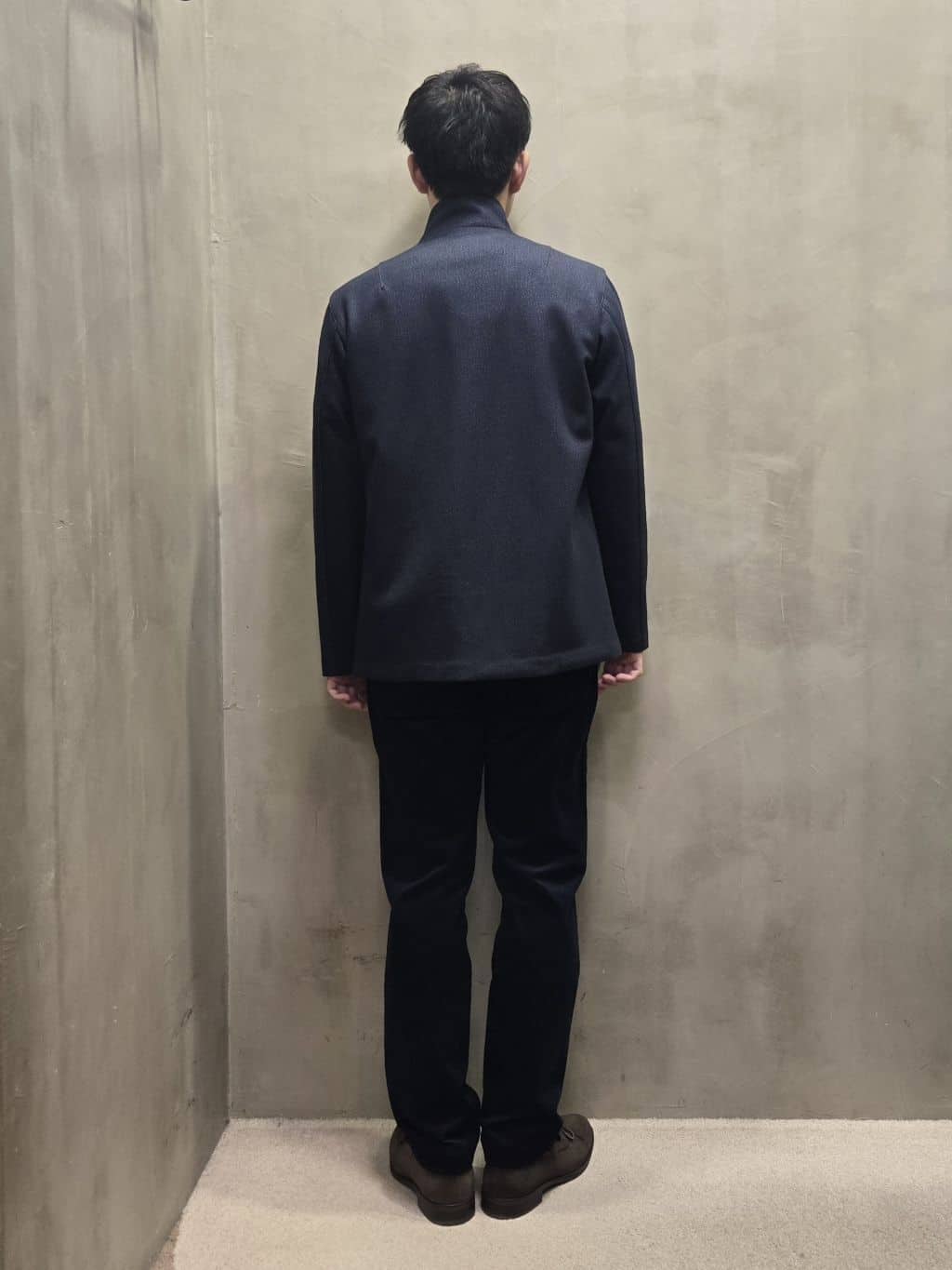 白木駆さんの「TAKEO KIKUCHI｜【DOWN FABRIC】ダウンファブリック スタンドカラーブルゾン」を使ったコーディネート