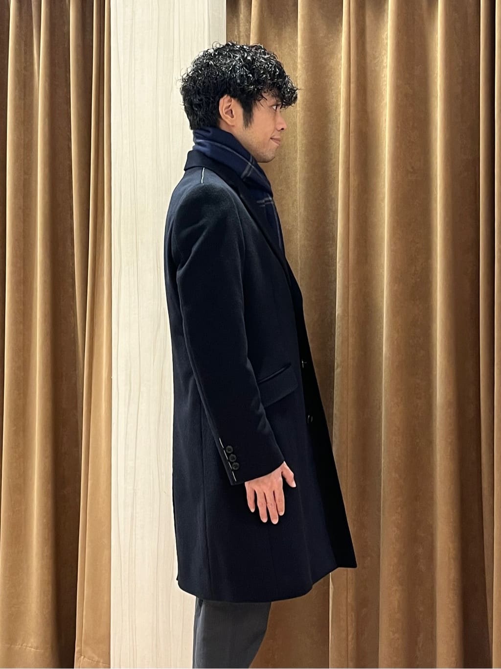 URAさんの「TAKEO KIKUCHI｜ウールカシミヤブレンド チェスターコート」を使ったコーディネート