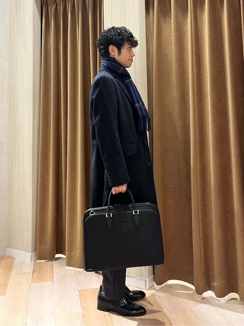 URAさんの「TAKEO KIKUCHI｜ウールカシミヤブレンド チェスターコート」を使ったコーディネート