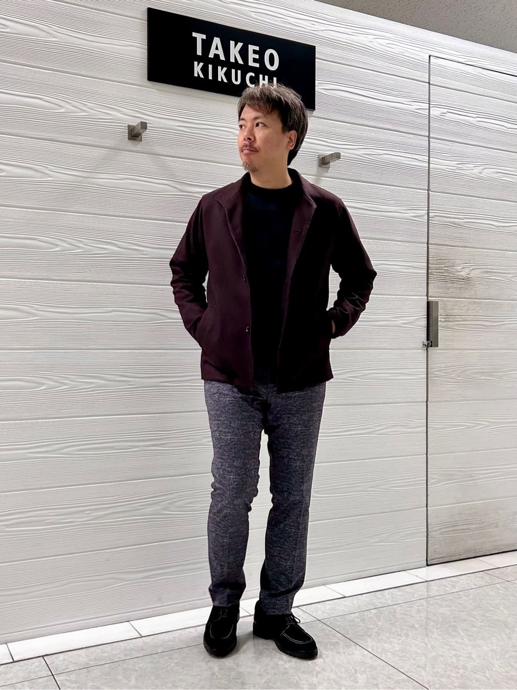 すーさんの「TAKEO KIKUCHI｜【ONOFF対応】TRダブルニット ストレッチパンツ」を使ったコーディネート