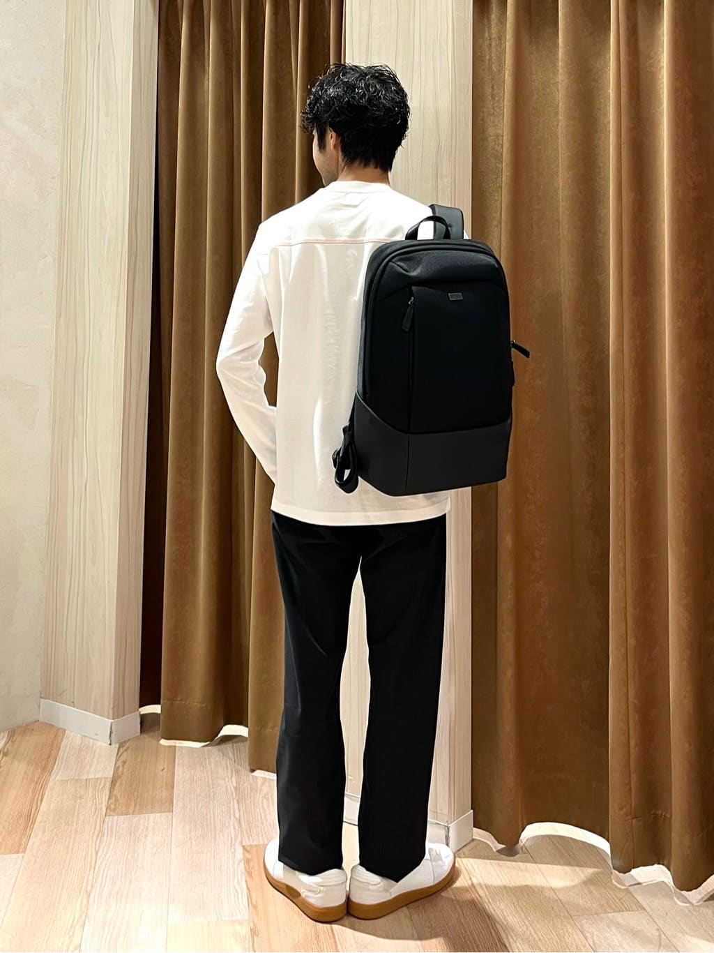 URAさんの「TAKEO KIKUCHI｜【Made in JAPAN】播州織 ストレッチ パンツ」を使ったコーディネート