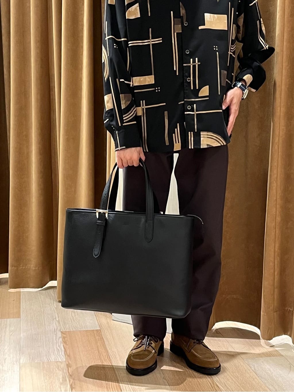 URAさんの「TAKEO KIKUCHI｜【Made in JAPAN】播州織 ストレッチ パンツ」を使ったコーディネート
