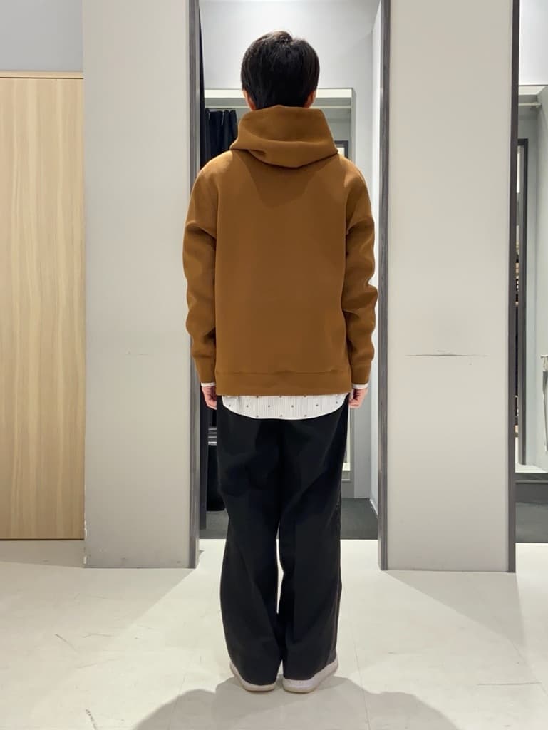 わいずみさんの「TAKEO KIKUCHI｜ハットモチーフ ジャカード ストライプ シャツ」を使ったコーディネート
