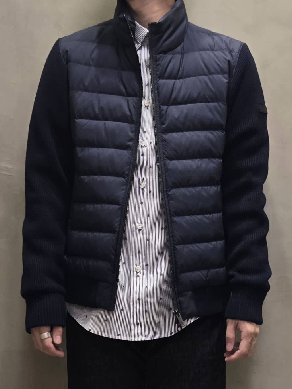 白木駆さんの「TAKEO KIKUCHI｜ハットモチーフ ジャカード ストライプ シャツ」を使ったコーディネート