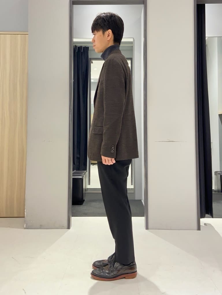 わいずみさんの「TAKEO KIKUCHI｜フルベジタンニンレザー バックパック」を使ったコーディネート