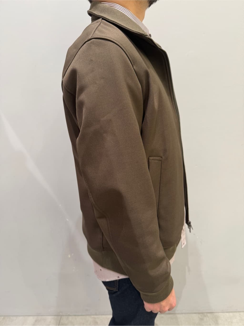 SHOTAさんの「TAKEO KIKUCHI｜ハットモチーフ ジャカード ストライプ シャツ」を使ったコーディネート
