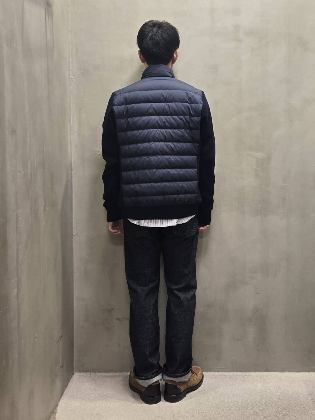 白木駆さんの「TAKEO KIKUCHI｜ハットモチーフ ジャカード ストライプ シャツ」を使ったコーディネート