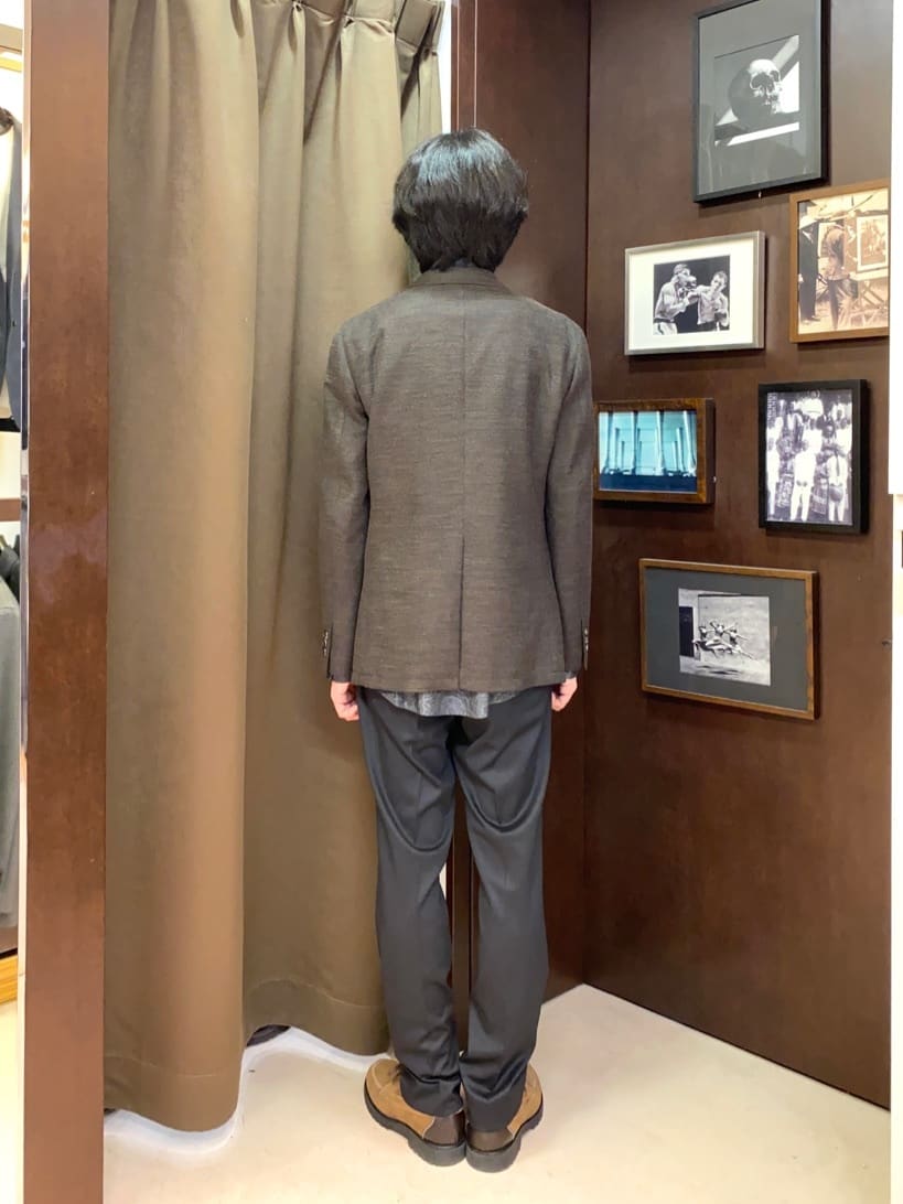 コバヤシさんの「TAKEO KIKUCHI｜【ONOFF対応】TRダブルニット ストレッチパンツ」を使ったコーディネート