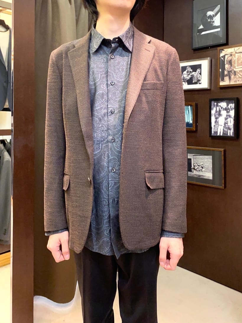 コバヤシさんの「TAKEO KIKUCHI｜【ONOFF対応】TRダブルニット ストレッチパンツ」を使ったコーディネート