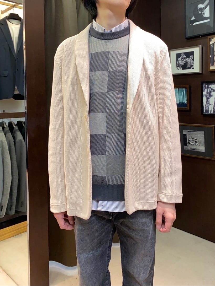 コバヤシさんの「TAKEO KIKUCHI｜ハットモチーフ ジャカード ストライプ シャツ」を使ったコーディネート